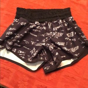 lululemon athletic shorts size 4